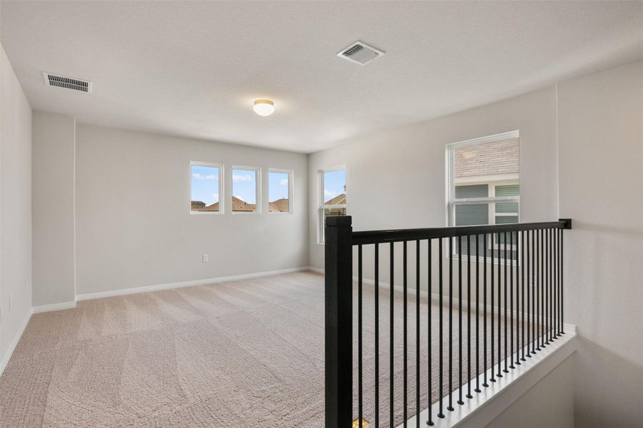 Representative images and renderings are for illustrative purposes. Actual structural options and design finishes of home may vary. Representative images and renderings are for illustrative purposes. Actual structural options and design finishes of home may vary.
