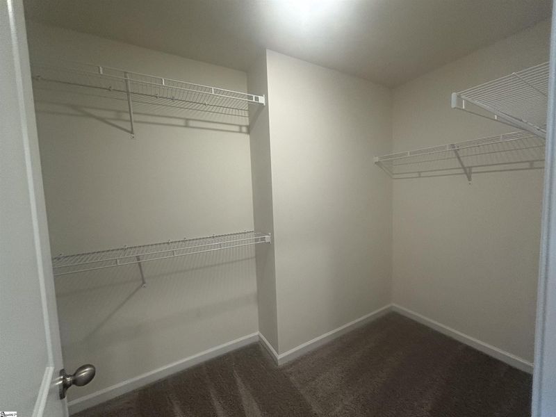 Spacious, unfurnished interior of a new home in Halton Oaks, Spartanburg (Image 16).