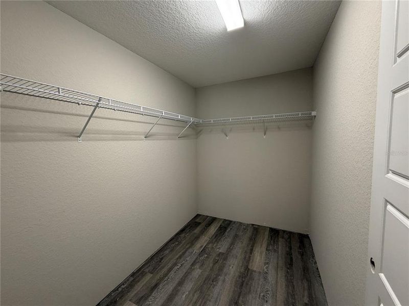 Spacious, unfurnished interior of a new home in , Citrus Springs (Image 15).