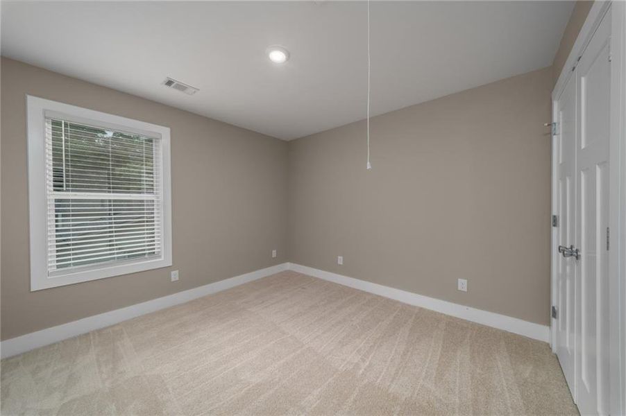 Spacious, unfurnished interior of a new home in , Woodstock (Image 40).