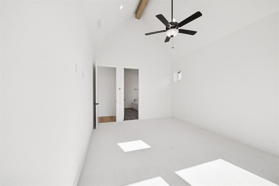 Spacious, unfurnished interior of a new home in Pecan Square - Gardens, Northlake (Image 31).