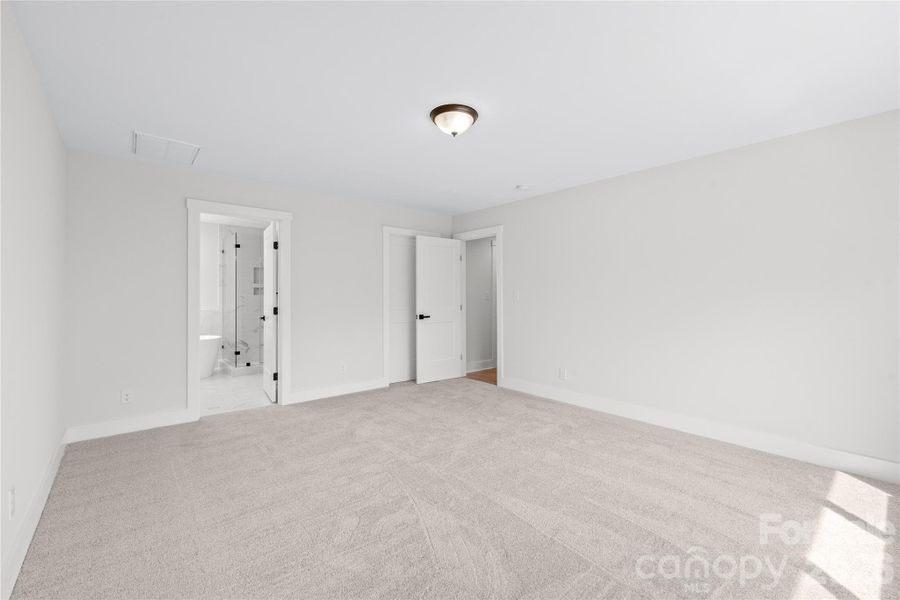 Spacious, unfurnished interior of a new home in , Hickory (Image 42).