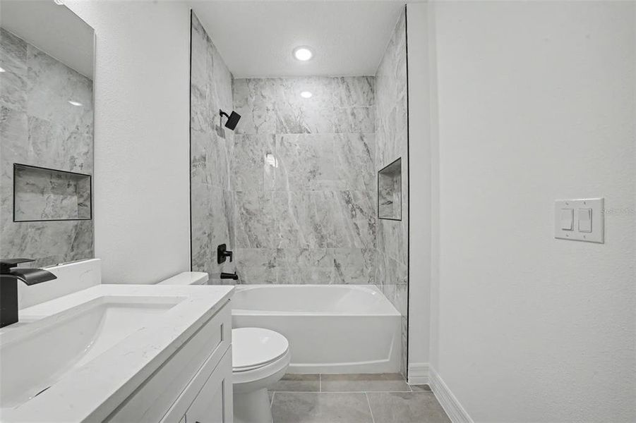 Furnished interior view inside a new home in , Avon Park (Image 4).
