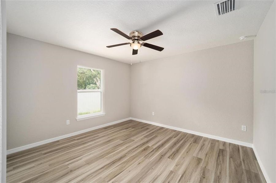 Spacious, unfurnished interior of a new home in , Summerfield (Image 22).