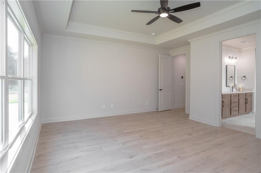 Spacious, unfurnished interior of a new home in , Greensboro (Image 23).