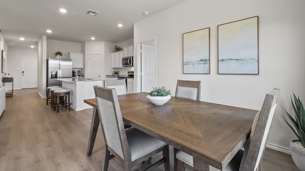 Furnished interior view inside a new home in Stonewyck Farms, Ennis (Image 7).