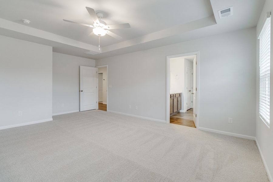 Spacious, unfurnished interior of a new home in Killians Crossing, Blythewood (Image 25).