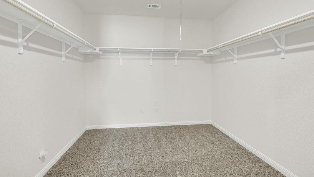 Spacious, unfurnished interior of a new home in Paramount, Kyle (Image 11).