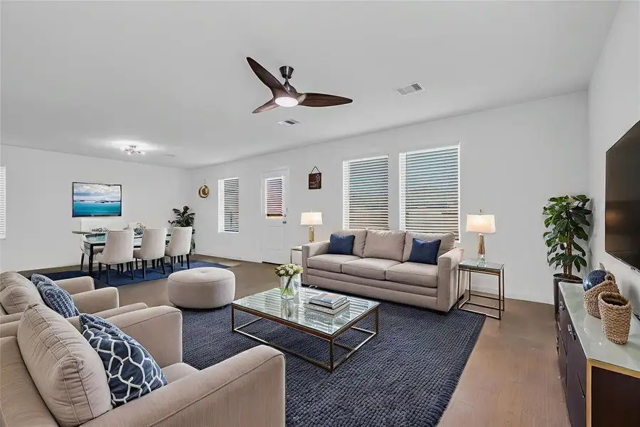 Furnished interior view inside a new home in Magnolia Springs, Montgomery (Image 8).