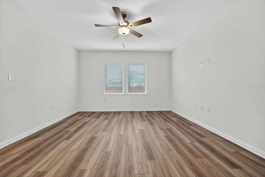 Spacious, unfurnished interior of a new home in Lisso, Pflugerville (Image 10).