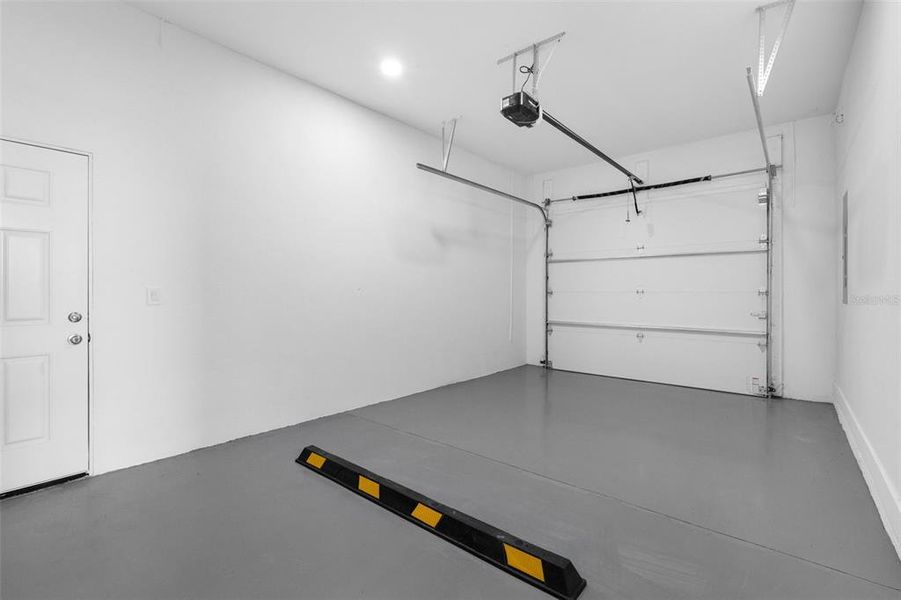 Spacious, unfurnished interior of a new home in , New Port Richey (Image 34).