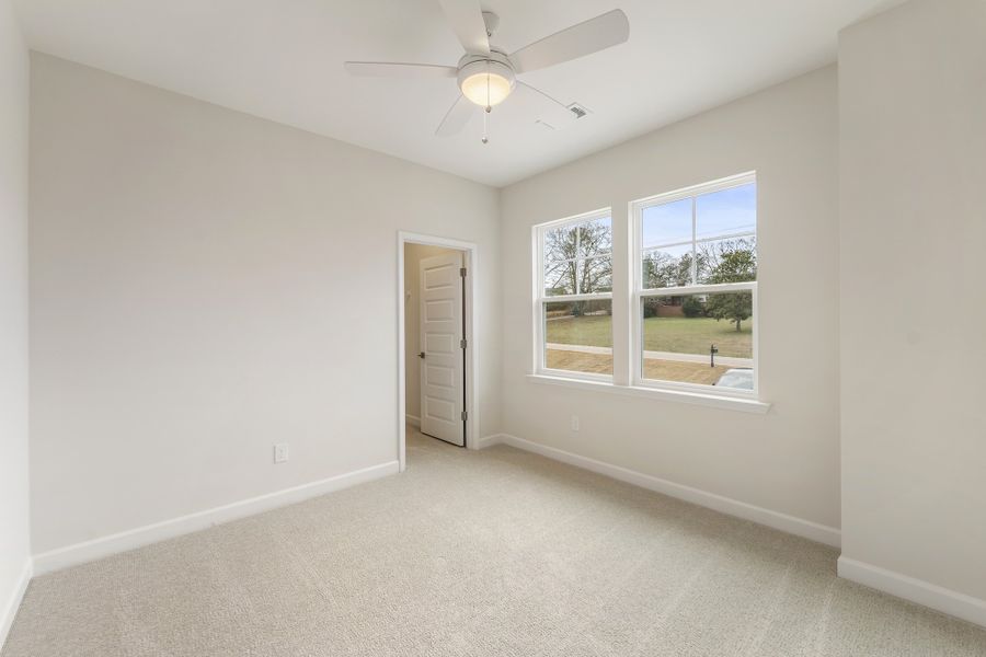 Spacious, unfurnished interior of a new home in Ridgecrest at Midway, Anderson (Image 40).