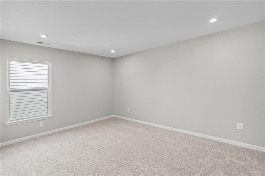 Spacious, unfurnished interior of a new home in Twin Lakes, Hoschton (Image 24). Spacious, unfurnished interior of a new home in Twin Lakes, Hoschton (Image 24).