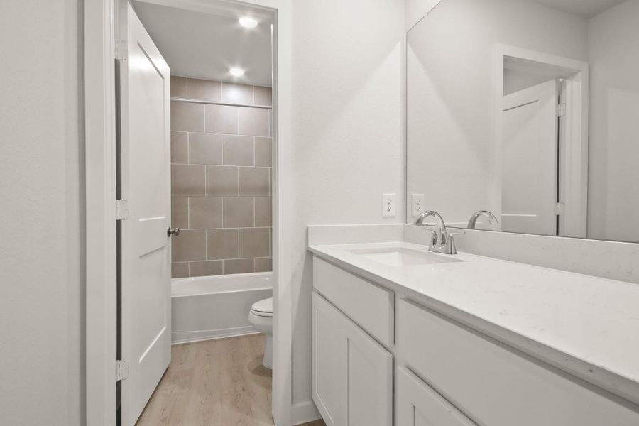 Furnished interior view inside a new home in Oakwood Ranch, Willis (Image 5). Furnished interior view inside a new home in Oakwood Ranch, Willis (Image 5).