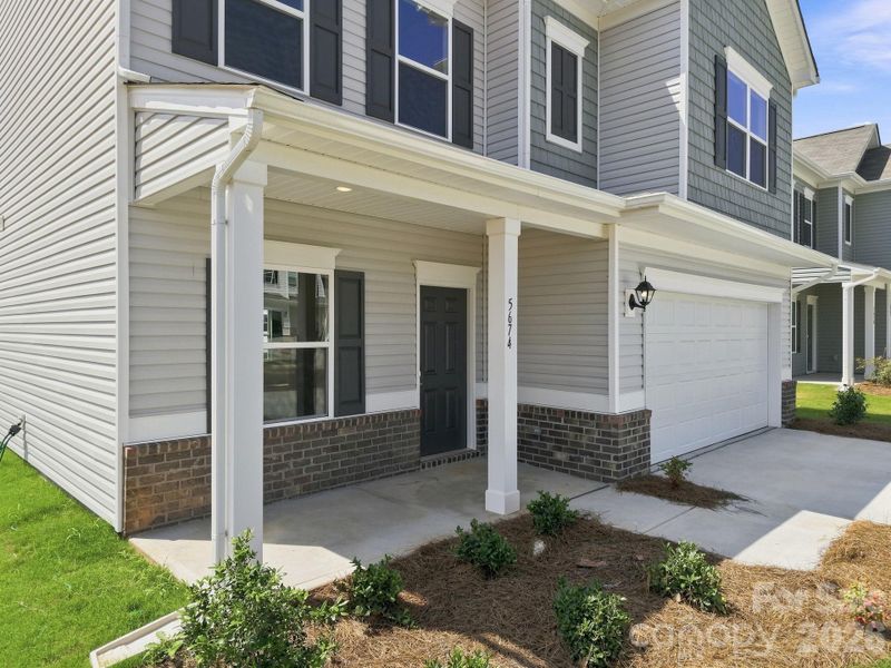 Exterior details and patio area of a home in Catawba Trace, Catawba (Image 3).