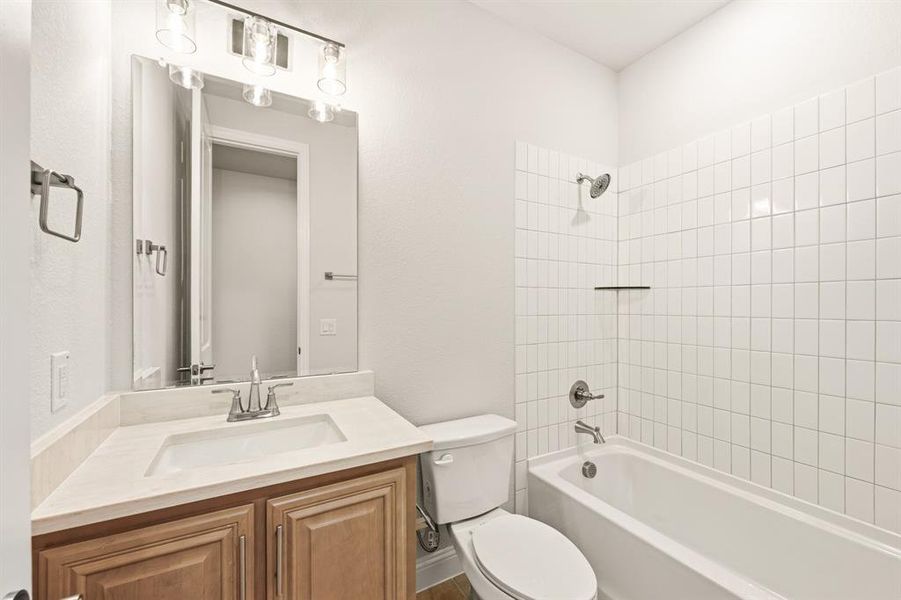 Furnished interior view inside a new home in Hayes Crossing, Midlothian (Image 17).