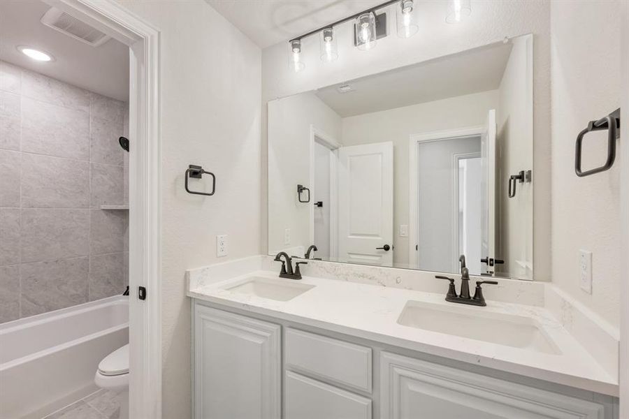 Image 34 of a home in Hampton Park. Image 34 of a home in Hampton Park.