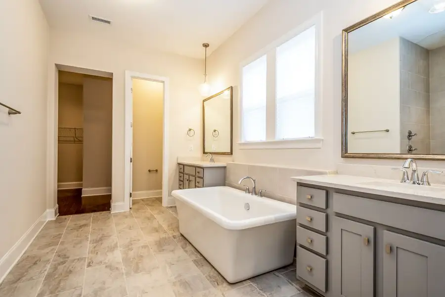 Representative furnished interior of a home built from the St Andrews with 3rd Floor Retreat by Greybrook Homes in Edmunds Farm, Clover (Image 8).