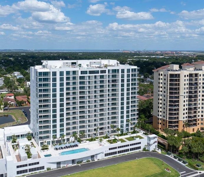 Condo located in Tampa, FL showcasing its design and architecture (Image 13). Condo located in Tampa, FL showcasing its design and architecture (Image 13).
