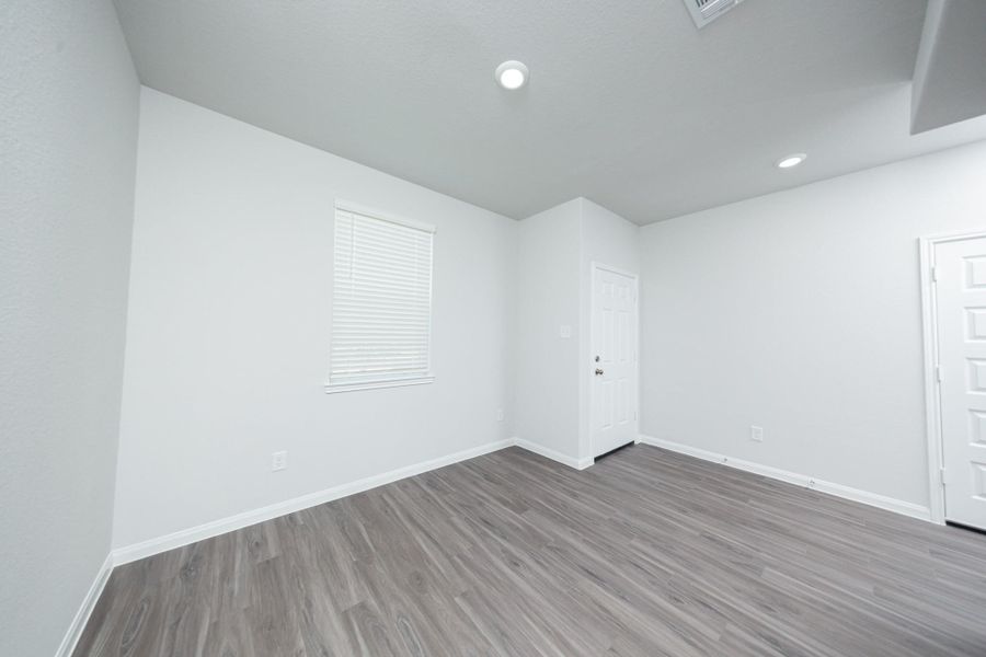 Image 10 of a home in Granger Pines.