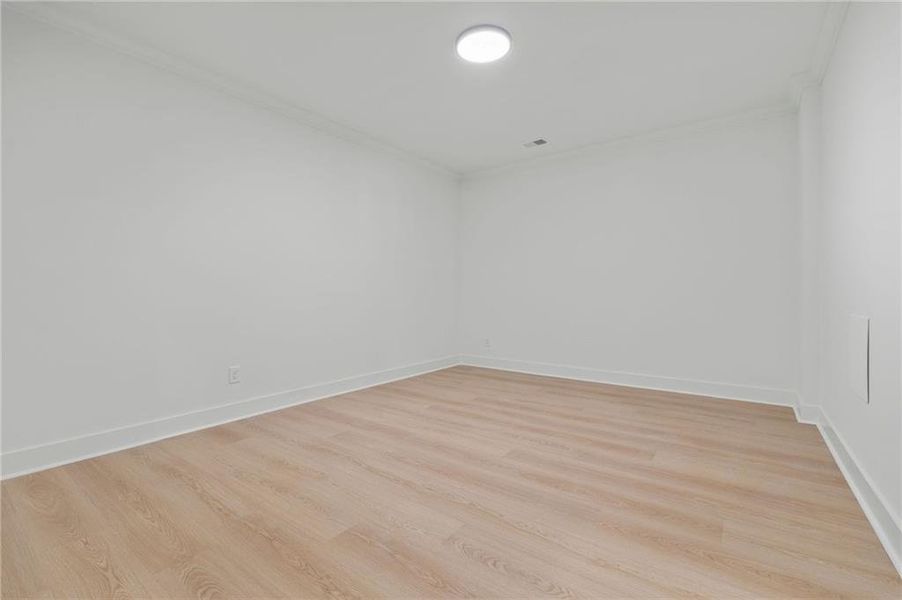 Spacious, unfurnished interior of a new home in , Marietta (Image 55).