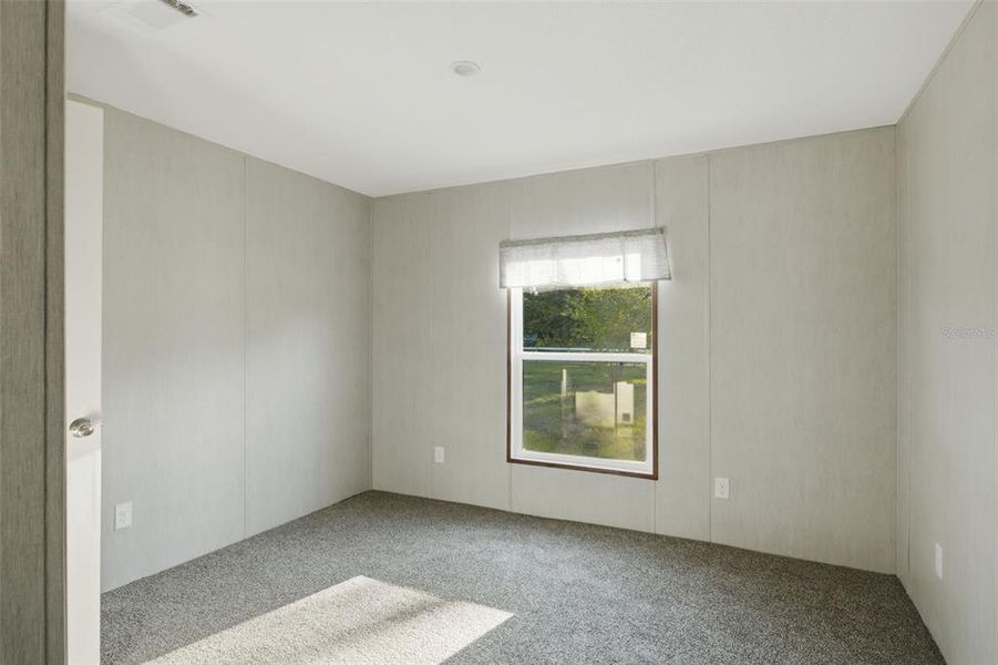 Spacious, unfurnished interior of a new home in , Spring Hill (Image 15).