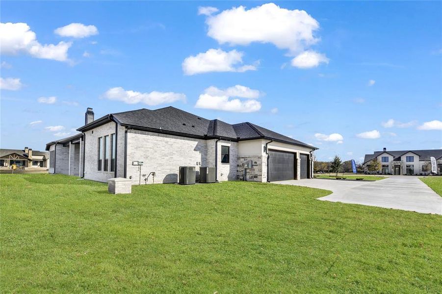 Exterior details and patio area of a home in , Aledo (Image 28).