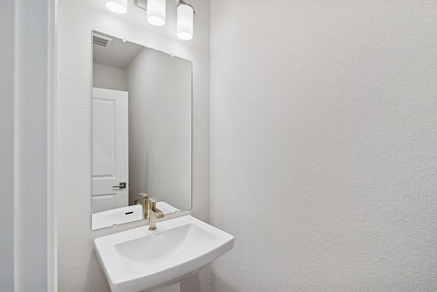 Furnished interior view inside a new home in Beacon Point at Lago Mar 50’ Homesites, Texas City (Image 5).