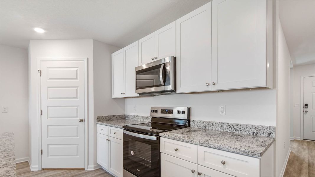 Furnished interior view inside a new home in Sunny Hills, Chipley (Image 7).