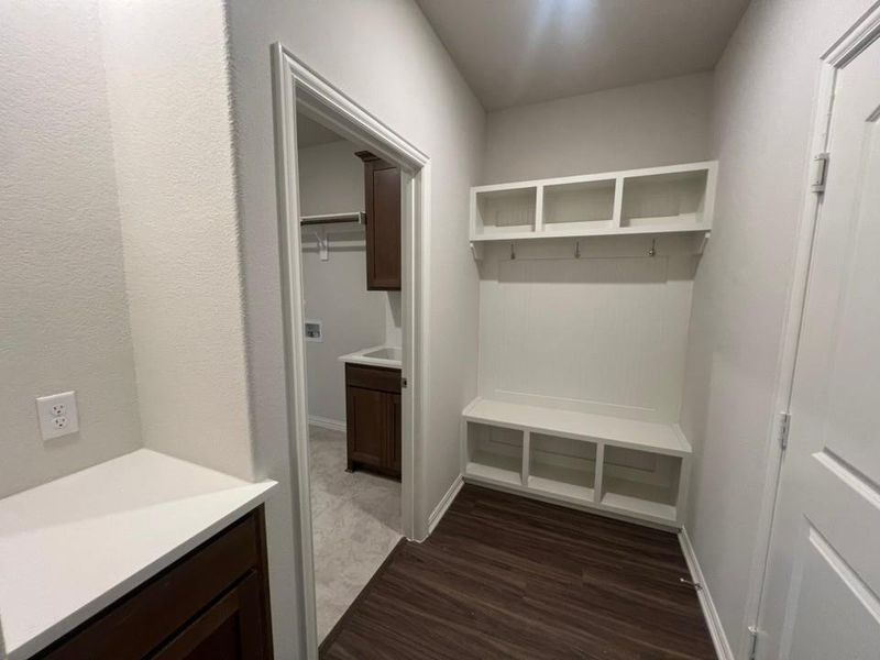 Image 18 of a home in Oak Valley.