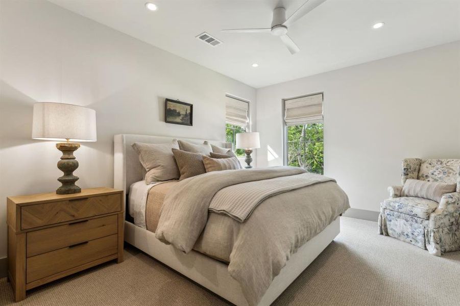 Furnished interior view inside a new home in , Malakoff (Image 21).