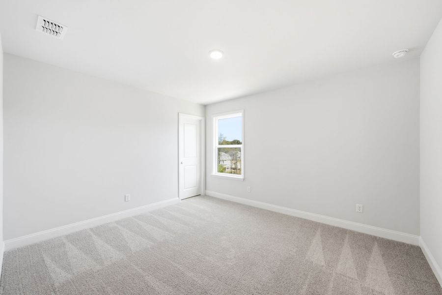 Spacious, unfurnished interior of a new home in Carriage Estates, Lexington (Image 43).