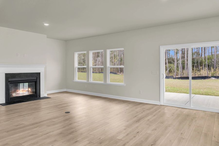 Spacious, unfurnished interior of a new home in Watson Hill, Summerville (Image 19).