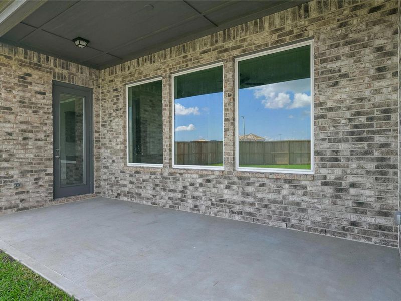 Exterior details and patio area of a home in Lago Mar, Texas City (Image 18). Exterior details and patio area of a home in Lago Mar, Texas City (Image 18).