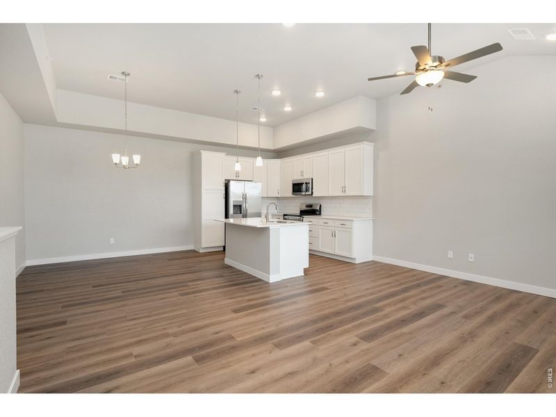 Spacious, unfurnished interior of a new home in The Lakes at Centerra - Discovery, Loveland (Image 22).