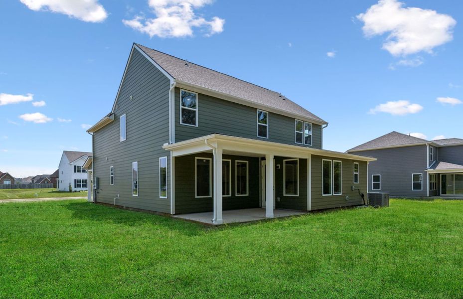 Exterior details and patio area of a home in Glenview Farms, Murfreesboro (Image 32).