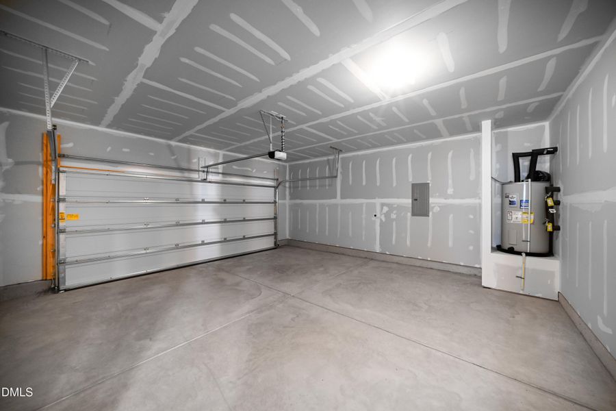 SUN_SherriDowns_Pic_Tessa-2