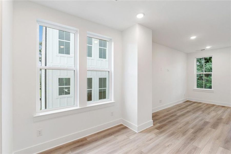 Spacious, unfurnished interior of a new home in Celesta, Scottdale (Image 18).