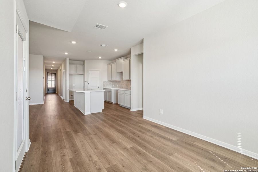 Spacious, unfurnished interior of a new home in Kallison Ranch, San Antonio (Image 27).