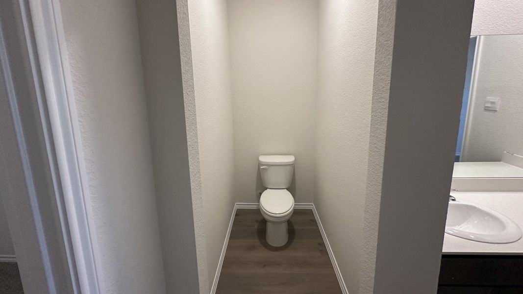 Representative furnished interior of a home built from the HANNA by D.R. Horton in Northspur, Forney (Image 9).