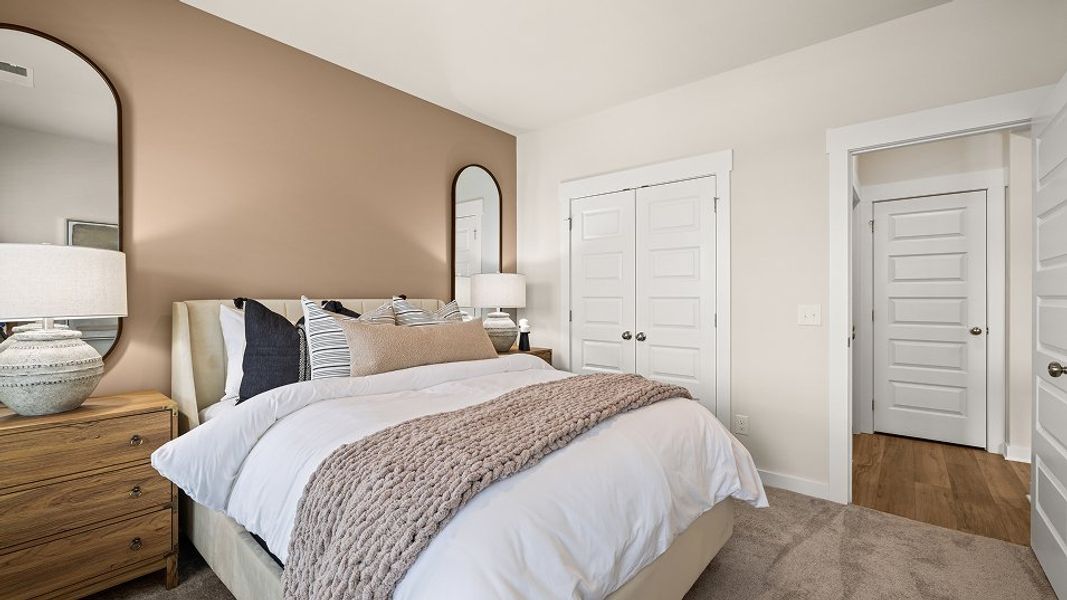 3731 Hawthorne Bed5 2of3 F1 3731 Hawthorne Bed5 2of3 F1