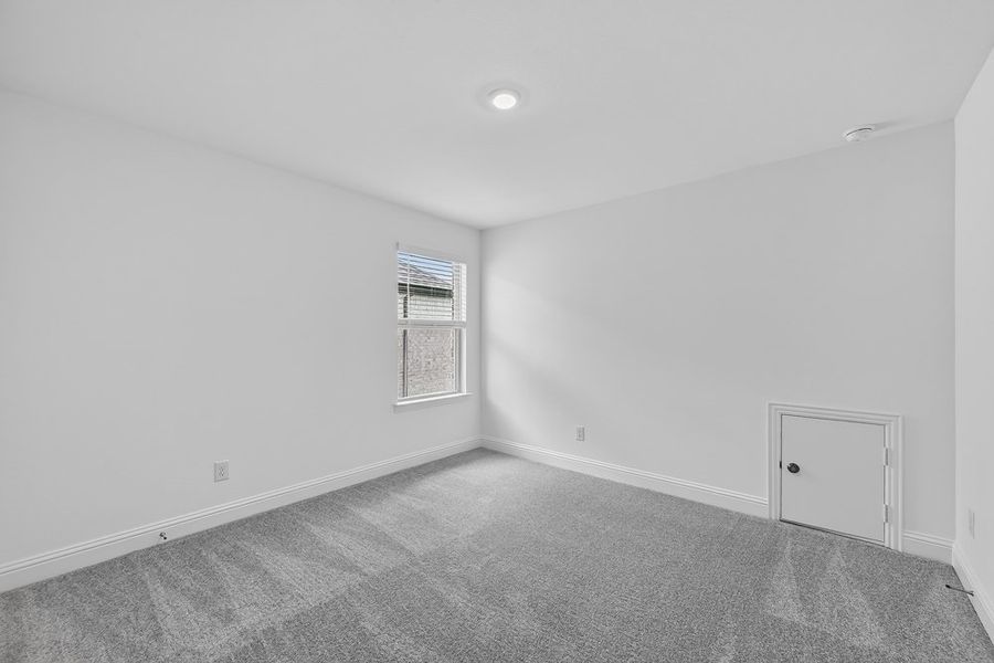 Spacious, unfurnished interior of a new home in The Ridge at Northlake, Northlake (Image 23).