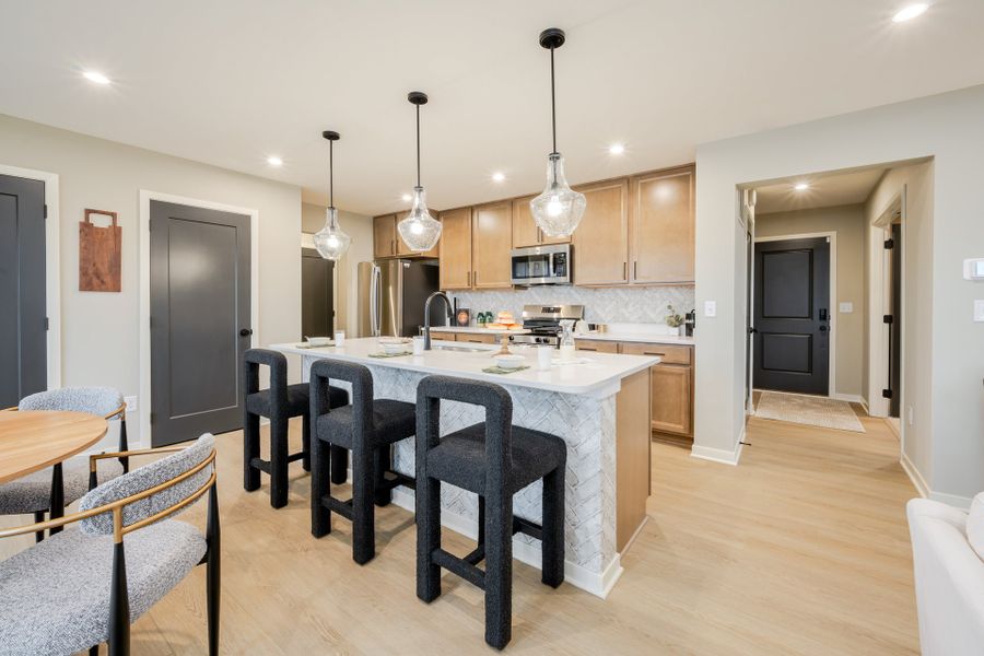 Representative furnished interior of a home built from the Wesley by Fischer Homes in Sage Woods, Dallas (Image 11).