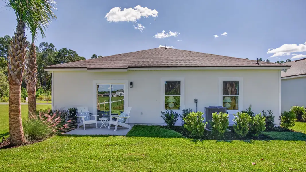 Representative exterior details of a home built from the Dundee+ by D.R. Horton in Bridle Creek, Jacksonville (Image 24).