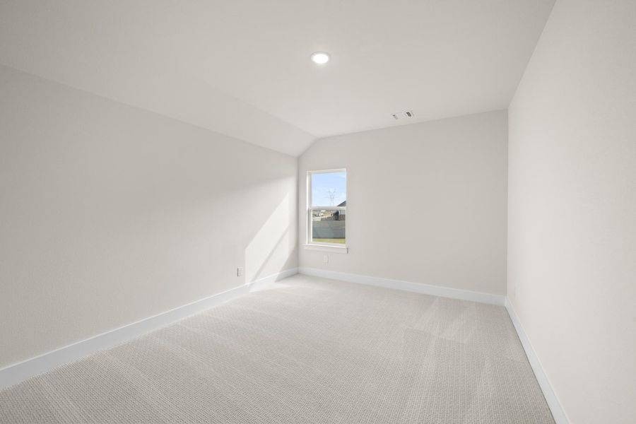 Spacious, unfurnished interior of a new home in The Retreat at Harvest, Argyle (Image 16).