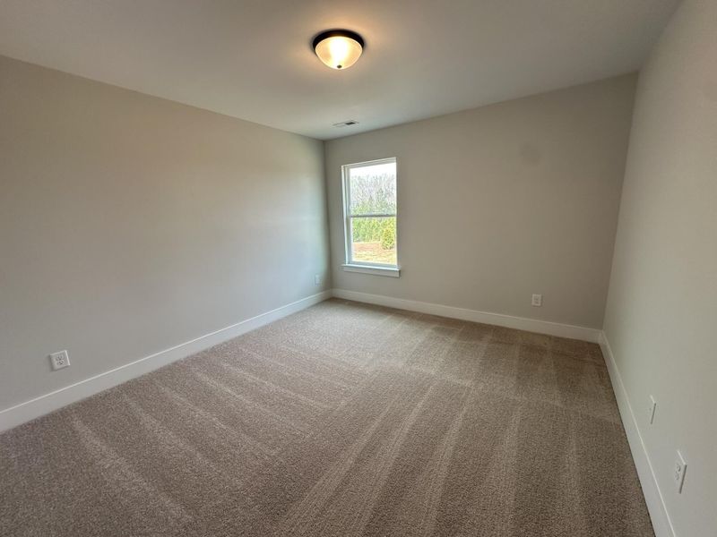 Spacious, unfurnished interior of a new home in Blythe Mill Townhomes, Waxhaw (Image 19).