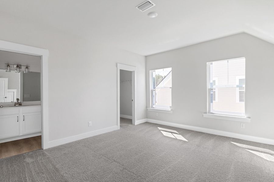 Spacious, unfurnished interior of a new home in Midtown at Nexton, Summerville (Image 33). Spacious, unfurnished interior of a new home in Midtown at Nexton, Summerville (Image 33).