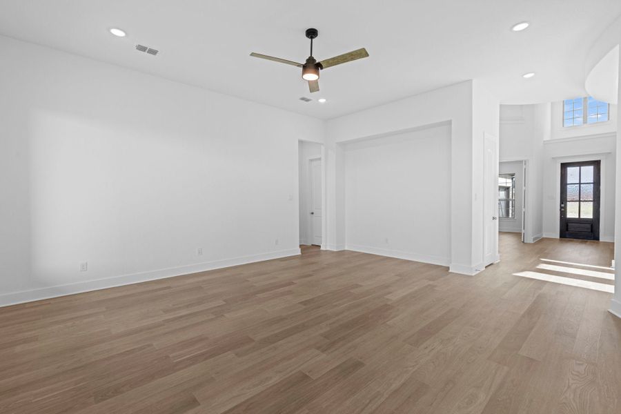 5br New Home in Rockwall, TX.  - Slide 17
