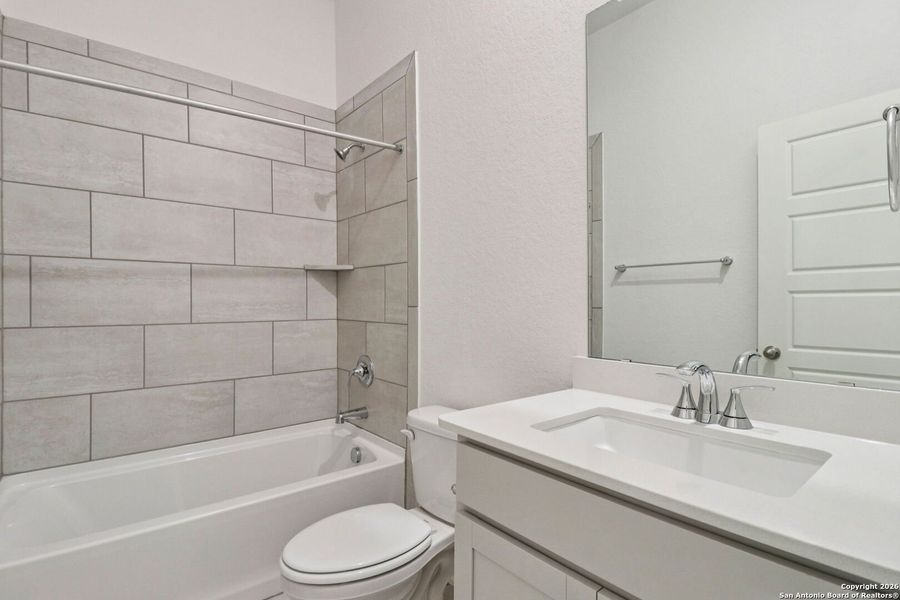 Furnished interior view inside a new home in Carmel Ranch, Schertz (Image 17).