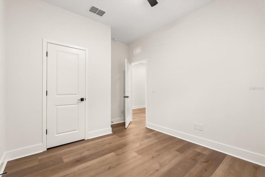 Spacious, unfurnished interior of a new home in , Debary (Image 15).